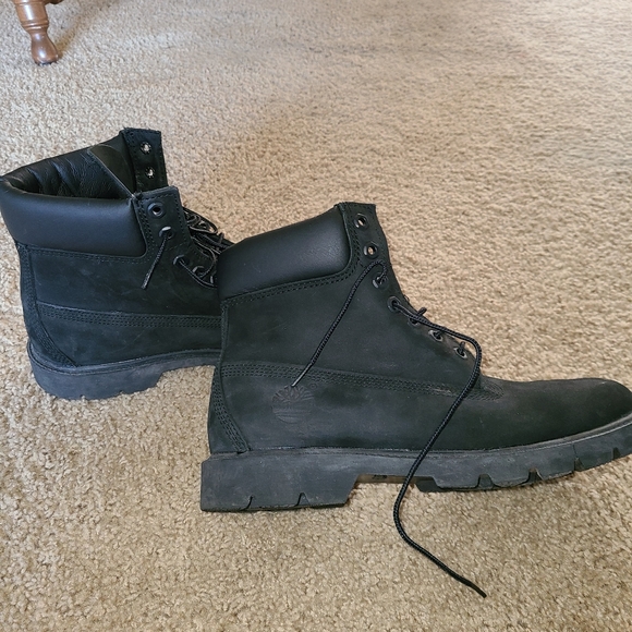 Timberland Boots - Picture 1 of 3
